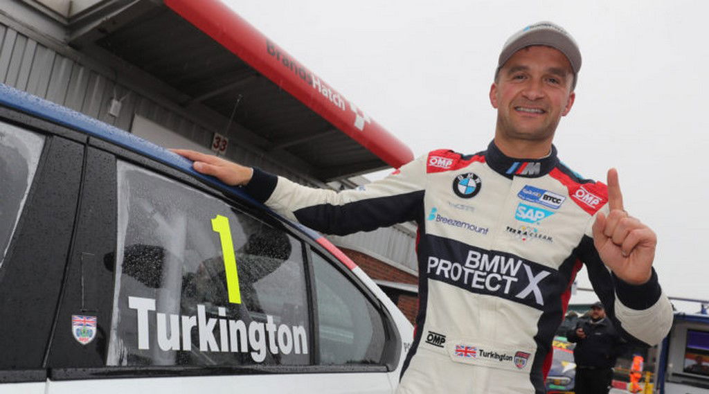Turkington secures crucial pole ahead of finale